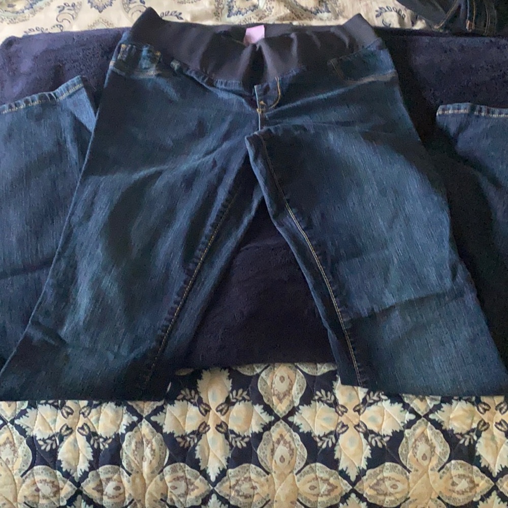 Old navy maternity jeans